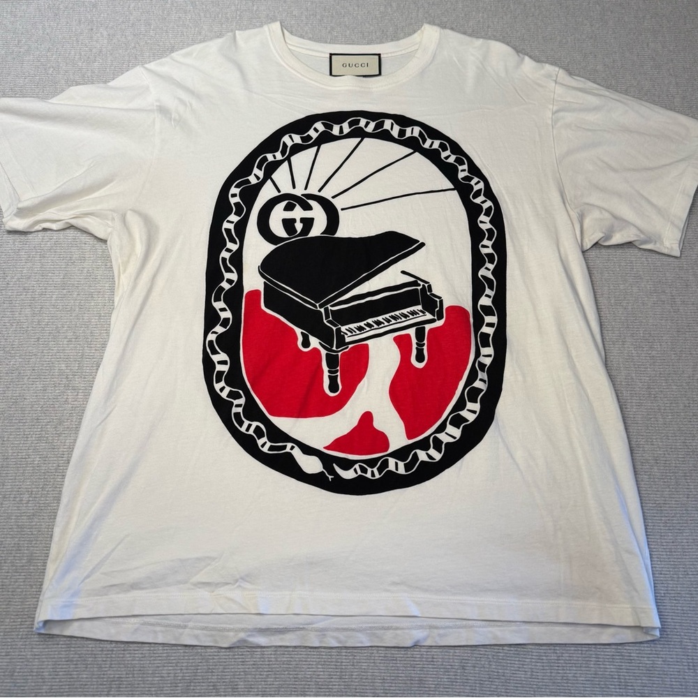 Gucci GG Piano print tee shirt size XL.